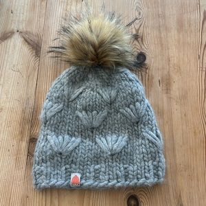 STIK women’s winter Pom Pom hat